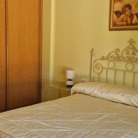 Entre Arboles Y Rio *